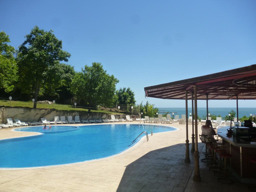 Ahilea Hotel - Free Pool Access Balchik Eksteriør billede