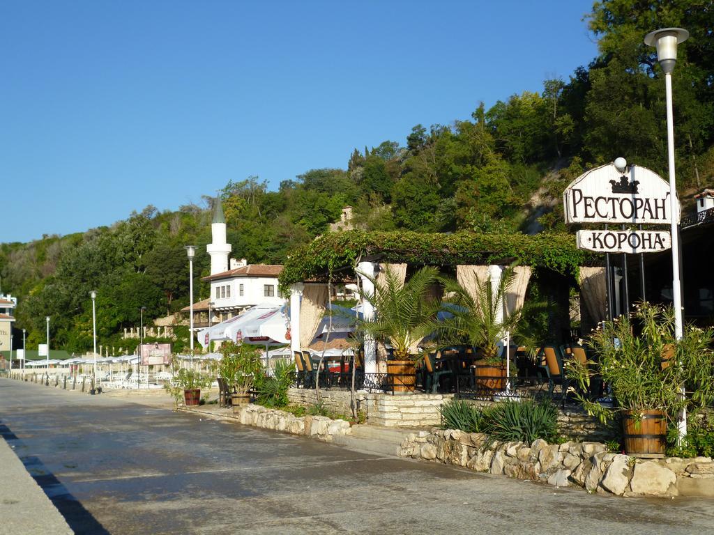 Ahilea Hotel - Free Pool Access Balchik Eksteriør billede