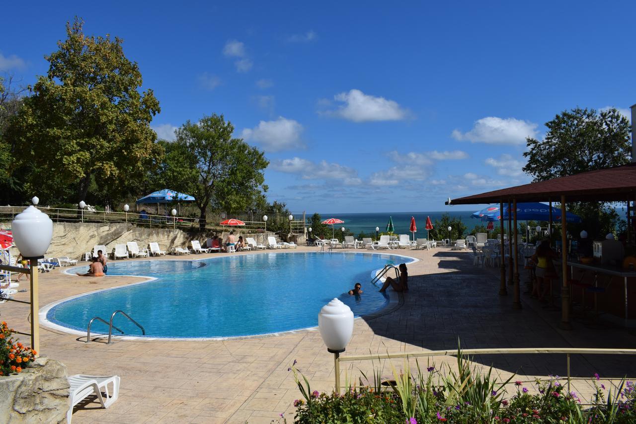 Ahilea Hotel - Free Pool Access Balchik Eksteriør billede