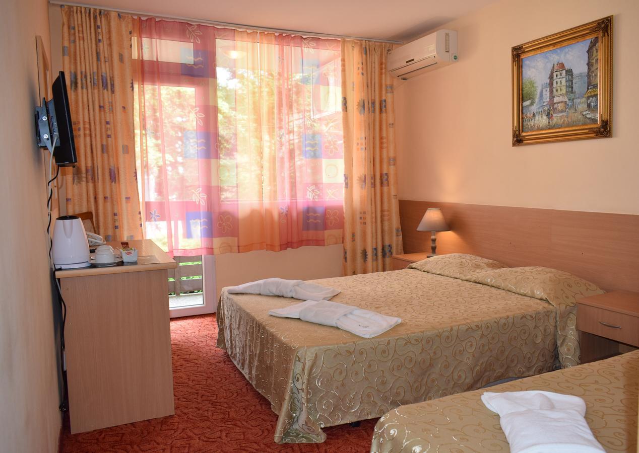 Ahilea Hotel - Free Pool Access Balchik Eksteriør billede