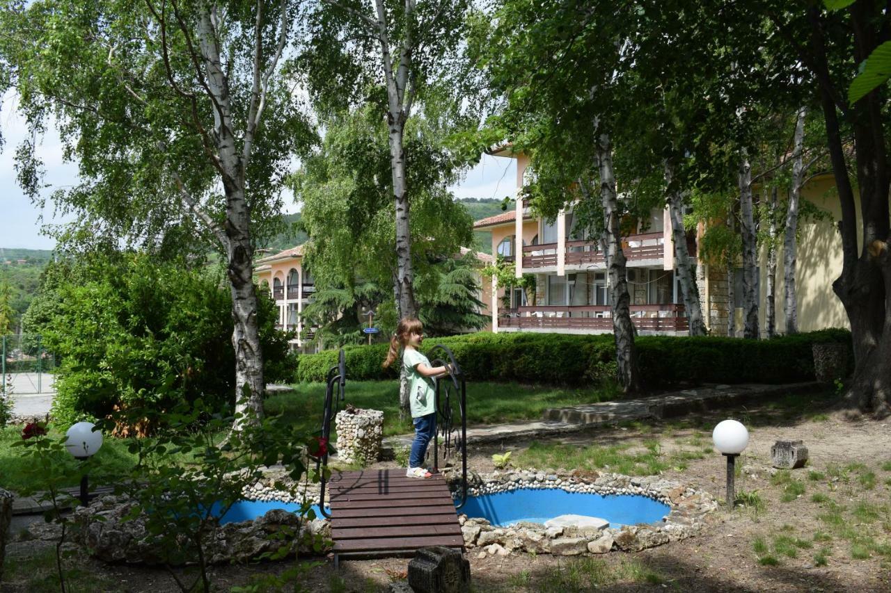 Ahilea Hotel - Free Pool Access Balchik Eksteriør billede