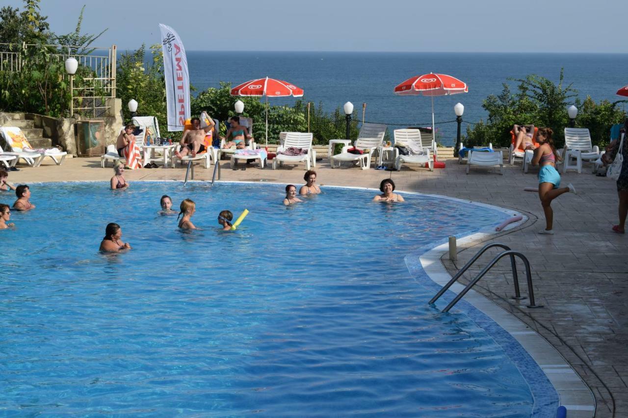 Ahilea Hotel - Free Pool Access Balchik Eksteriør billede