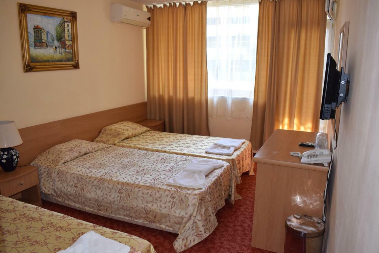 Ahilea Hotel - Free Pool Access Balchik Eksteriør billede